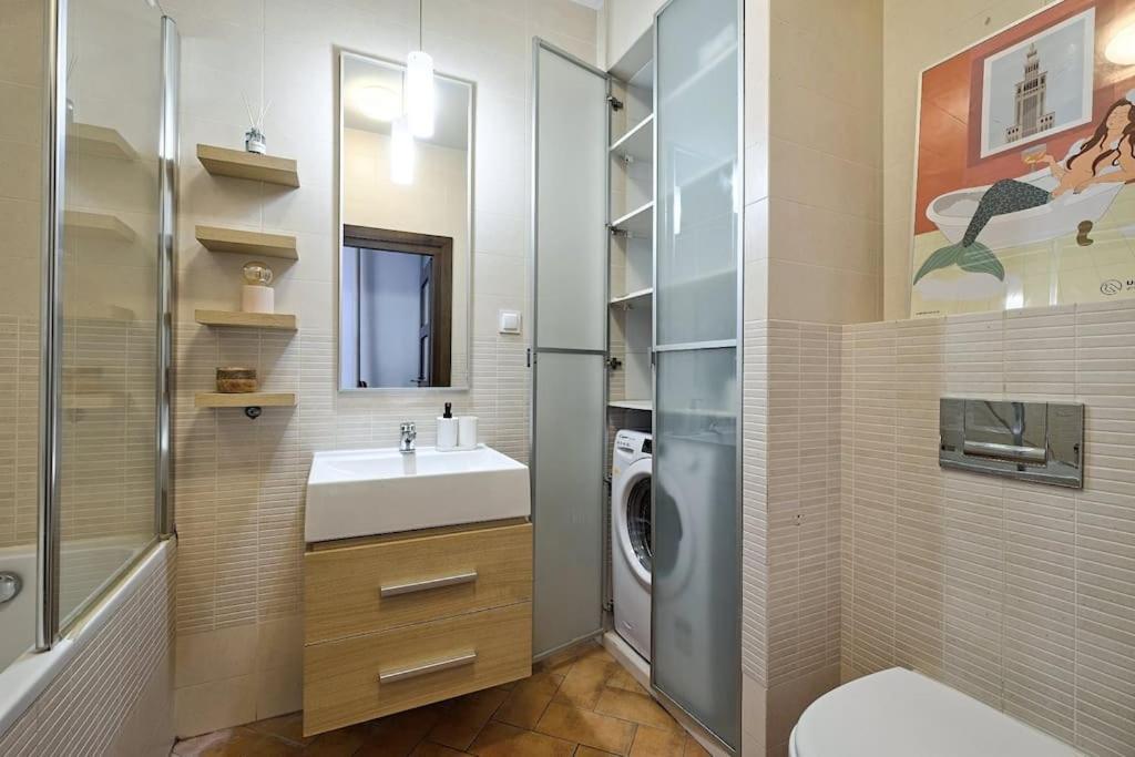 Urbannestgroup - Old Town - Stare - Freta 50 Апартаменти *